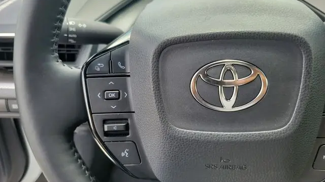 2025 Toyota Prius LE