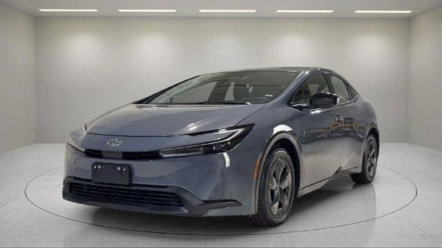 2025 Toyota Prius - $29,995