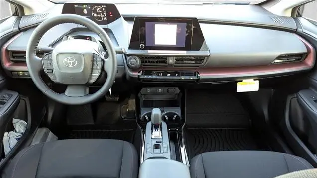 2026 Toyota Prius Plug-in Hybrid SE