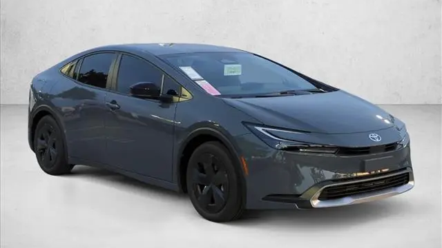 2026 Toyota Prius Plug-in Hybrid SE