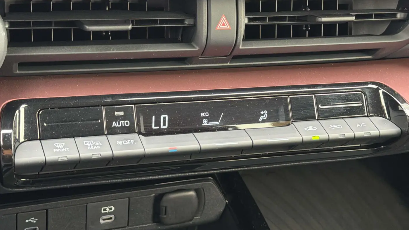 2023 Toyota Prius Prime SE