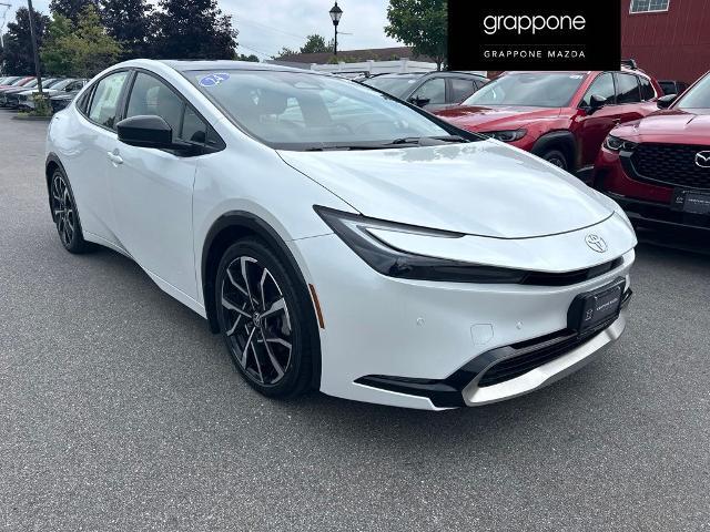 2024 Toyota Prius - $30,500