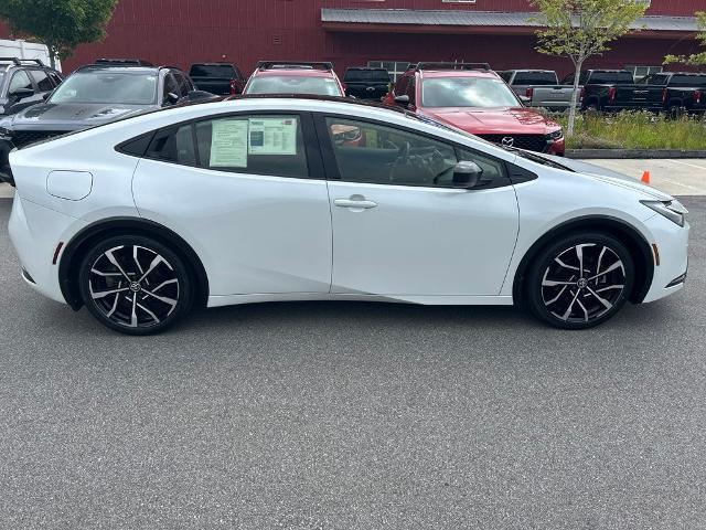 2024 Toyota Prius - $30,500