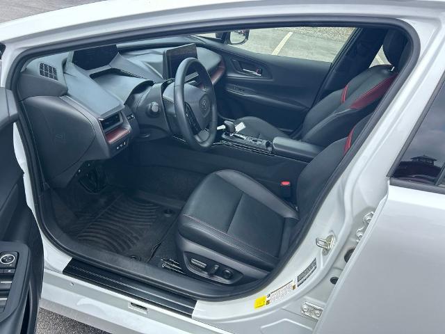 2024 Toyota Prius - $30,500