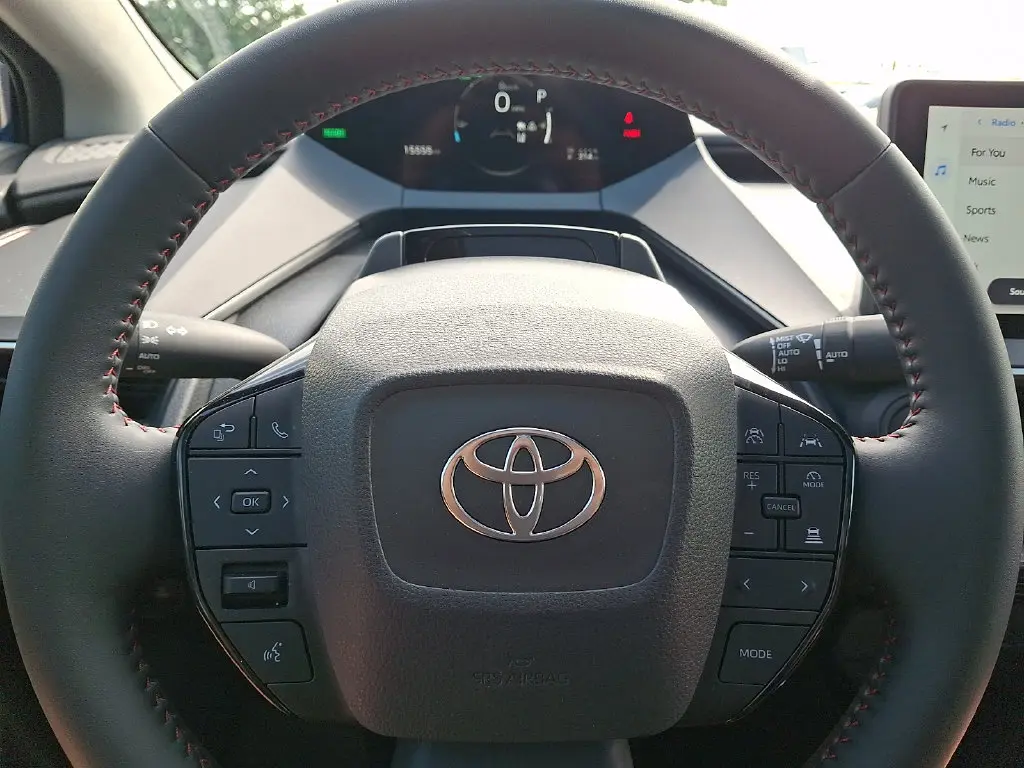 2024 Toyota Prius - $32,900