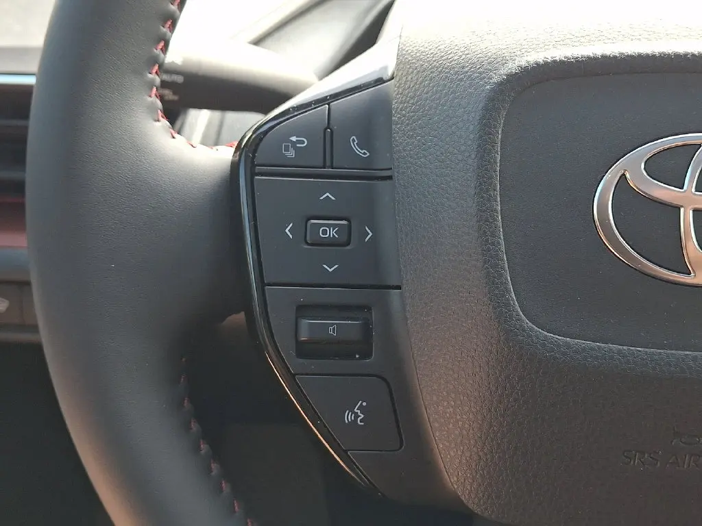 2024 Toyota Prius - $32,900