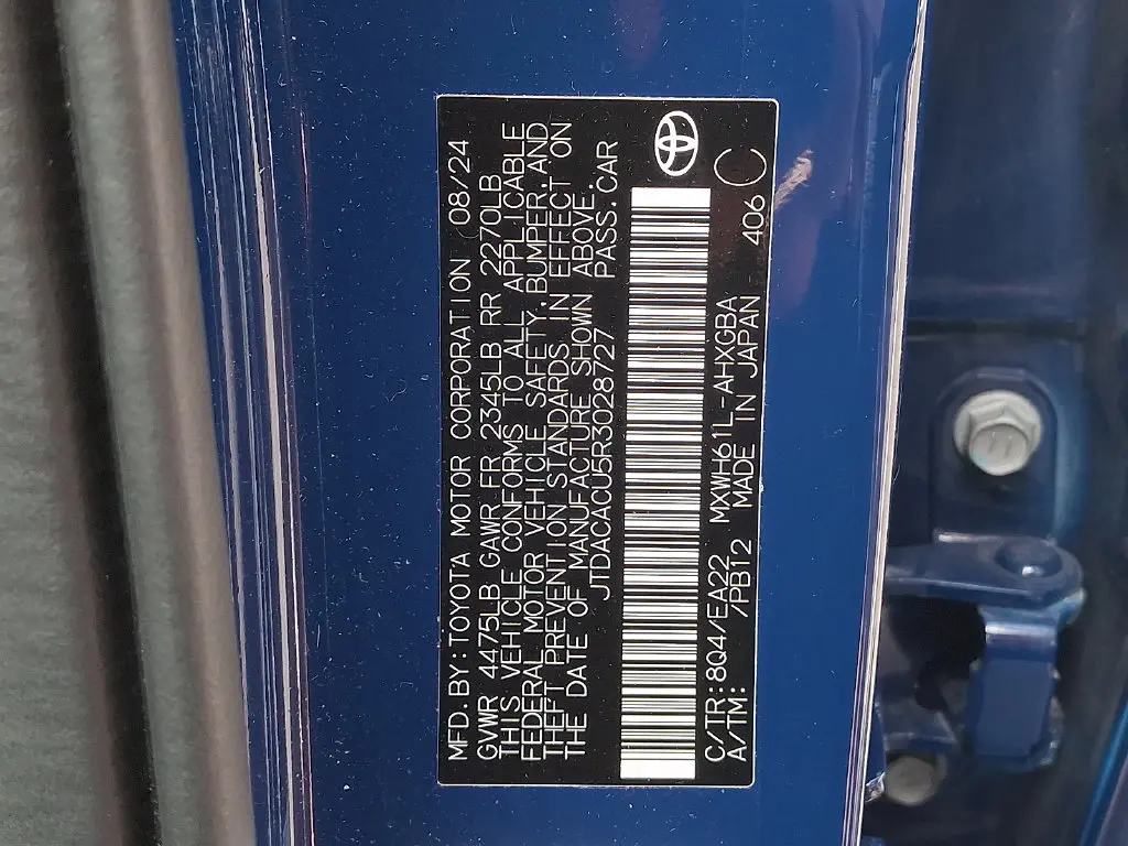 2024 Toyota Prius - $32,900