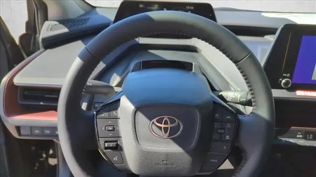 2026 Toyota Prius Plug-in Hybrid SE