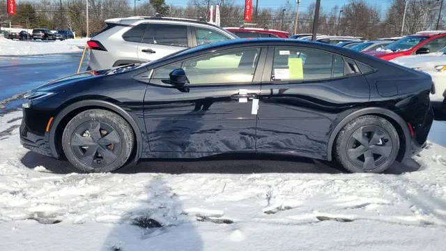 2026 Toyota Prius Plug-in Hybrid SE