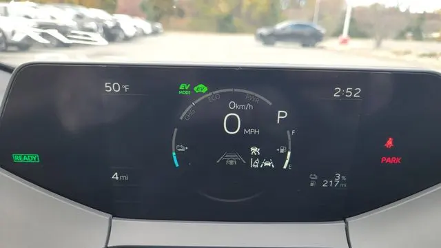 2026 Toyota Prius Plug-in Hybrid SE