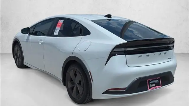 2026 Toyota Prius Plug-in Hybrid SE