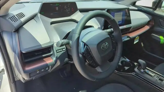 2026 Toyota Prius Plug-in Hybrid SE