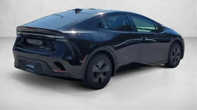 2026 Toyota Prius Plug-in Hybrid SE