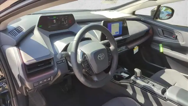2026 Toyota Prius Plug-in Hybrid SE