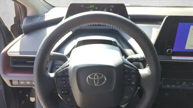2026 Toyota Prius Plug-in Hybrid SE