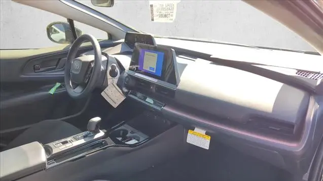 2026 Toyota Prius Plug-in Hybrid SE
