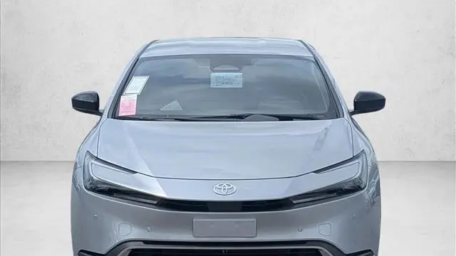 2026 Toyota Prius Plug-in Hybrid SE