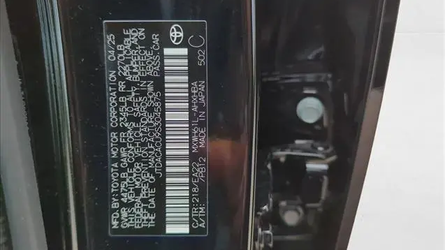 2025 Toyota Prius Plug-in Hybrid SE