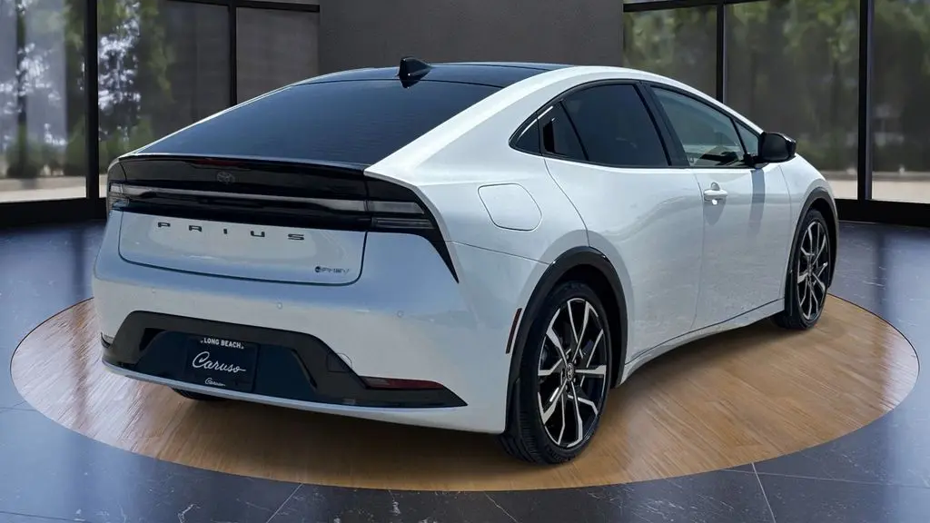 2026 Toyota Prius Plug-in Hybrid XSE