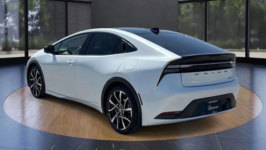 2026 Toyota Prius Plug-in Hybrid XSE