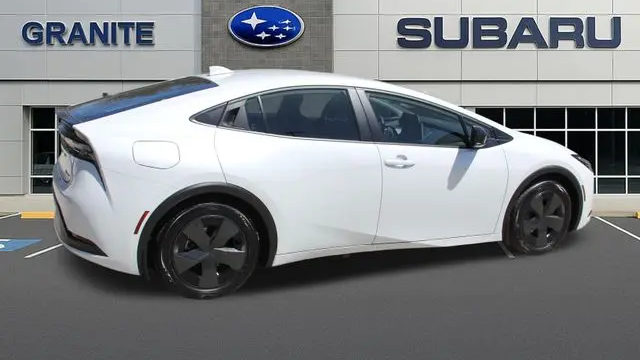 2024 Toyota Prius Prime SE