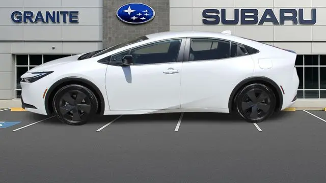 2024 Toyota Prius Prime SE