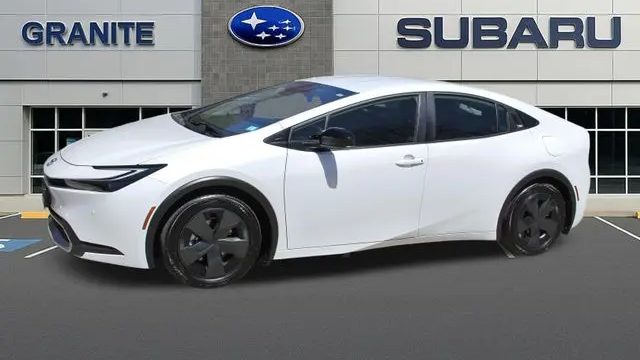2024 Toyota Prius Prime SE