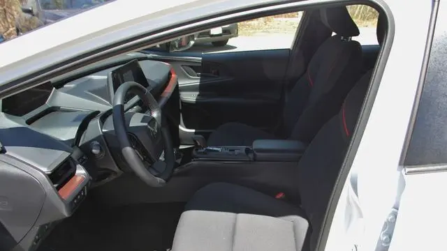 2024 Toyota Prius Prime SE