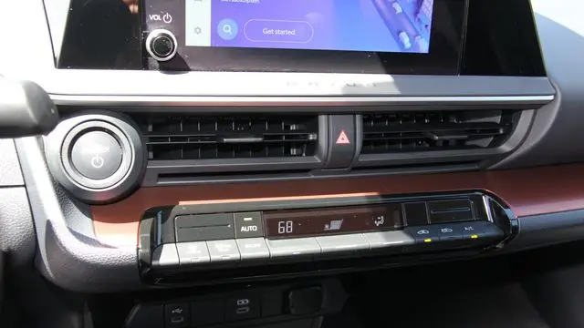 2024 Toyota Prius Prime SE