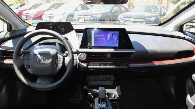 2024 Toyota Prius Prime SE
