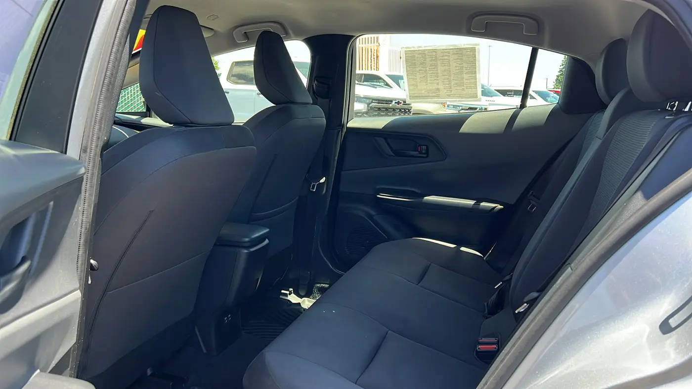 2025 Toyota Prius LE