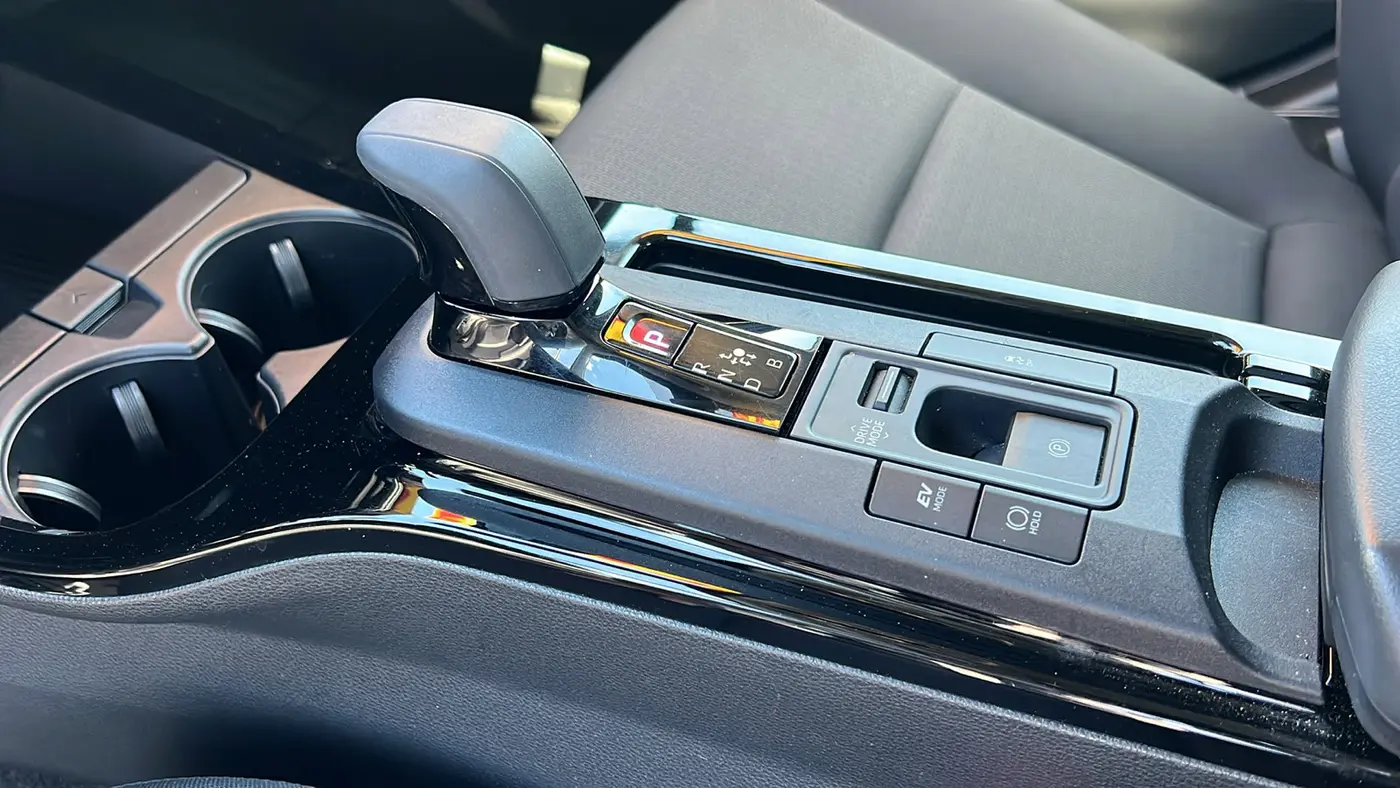 2025 Toyota Prius LE
