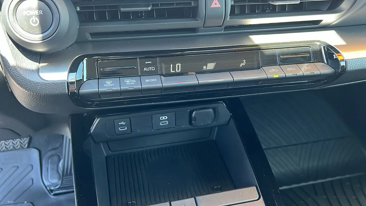 2025 Toyota Prius LE