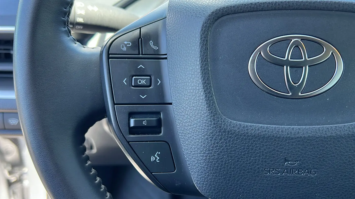 2025 Toyota Prius LE