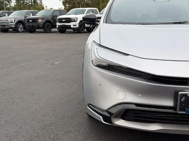 2024 Toyota Prius - $33,983