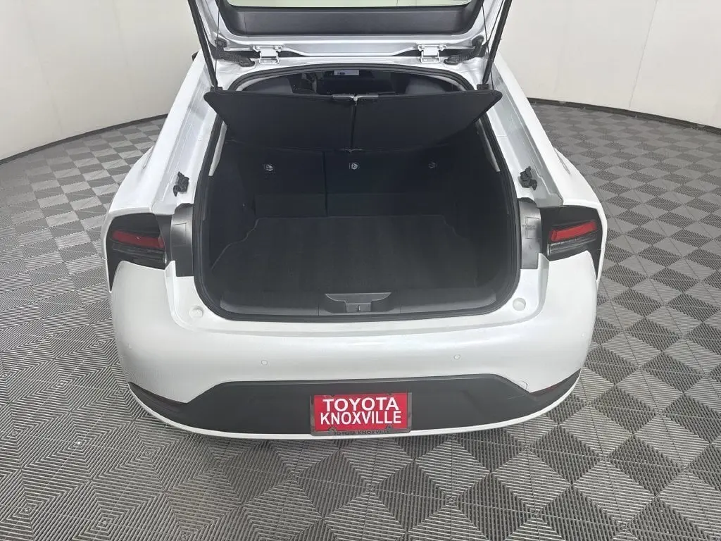 2025 Toyota Prius - $33,585