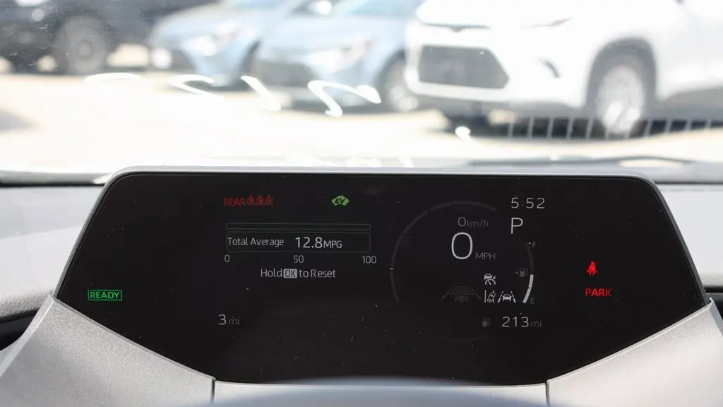 2025 Toyota Prius LE