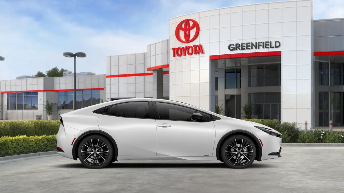 2025 Toyota Prius LE