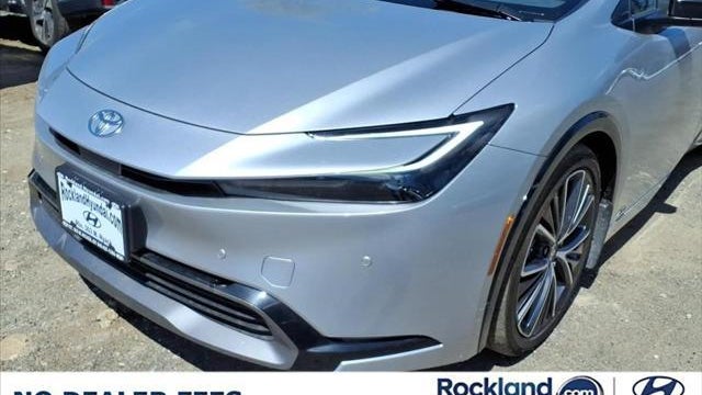 2023 Toyota Prius XLE