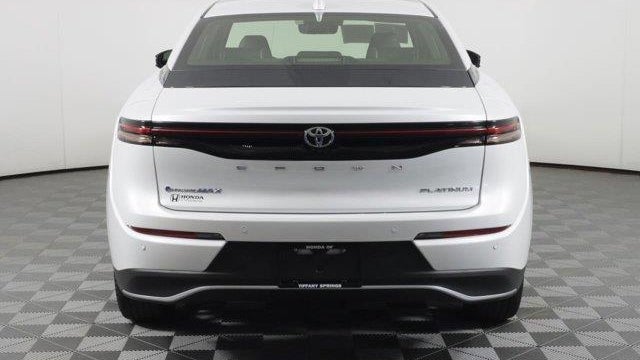 2024 Toyota Crown Platinum