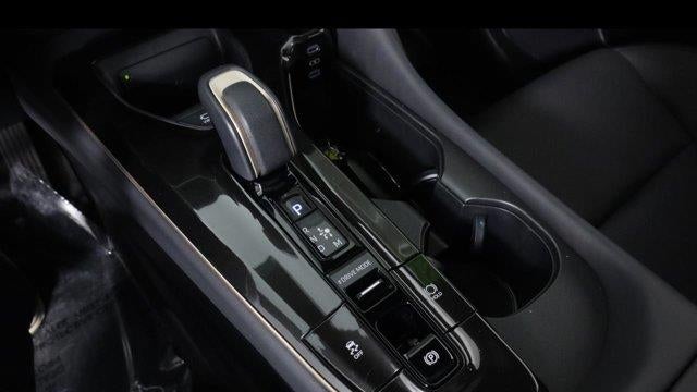 2024 Toyota Crown Platinum
