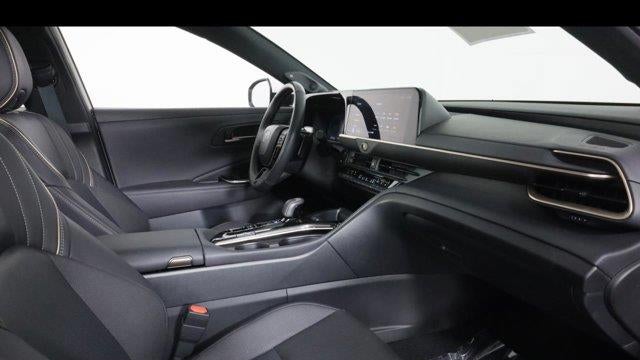 2024 Toyota Crown Platinum