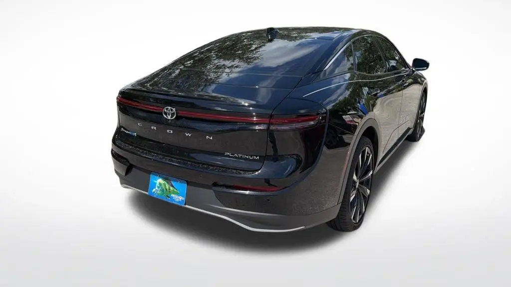 2024 Toyota Crown Platinum