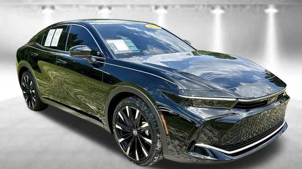 2024 Toyota Crown Platinum