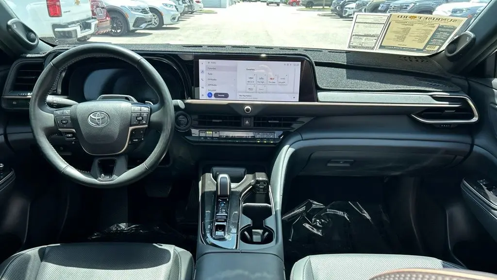 2024 Toyota Crown Platinum