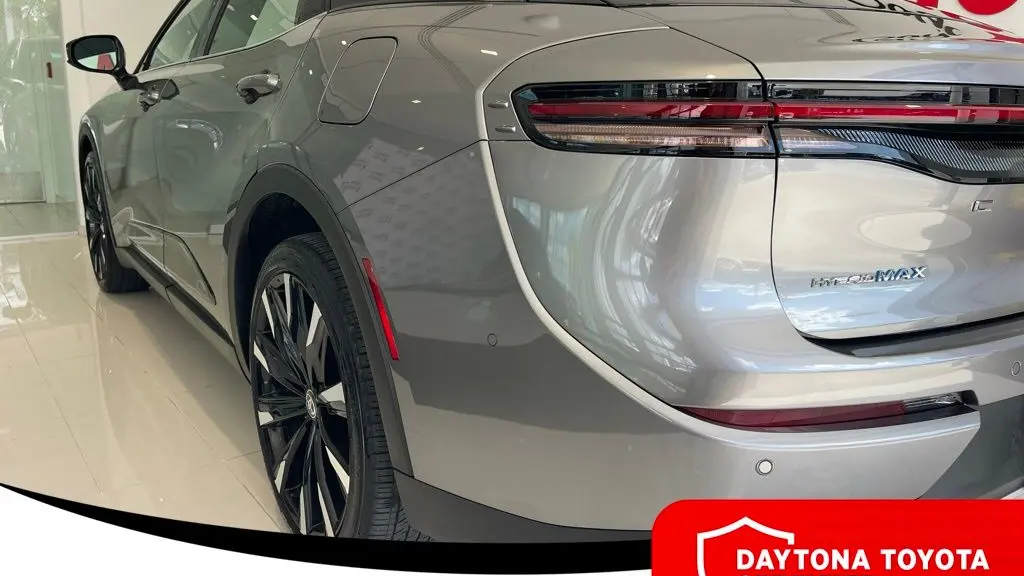 2024 Toyota Crown Platinum