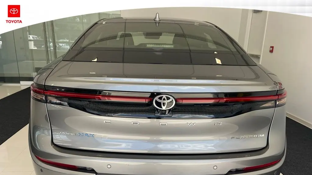 2024 Toyota Crown Platinum