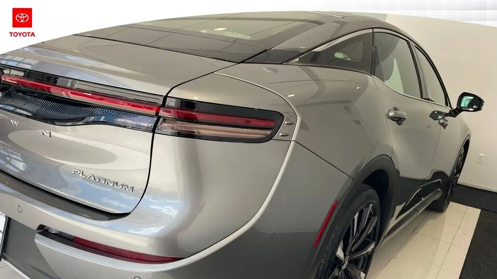 2024 Toyota Crown Platinum