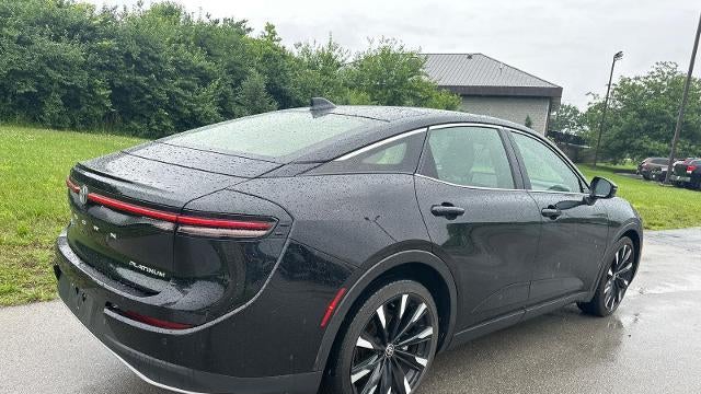 2023 Toyota Crown Platinum