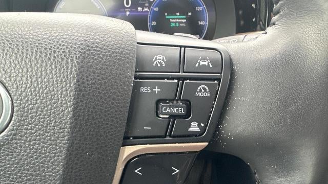 2023 Toyota Crown Platinum